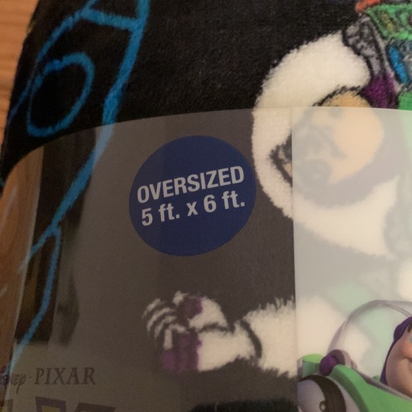 Disney’s Toy Story Buzz Lightyear Throw Blanket - Picture 4 of 8